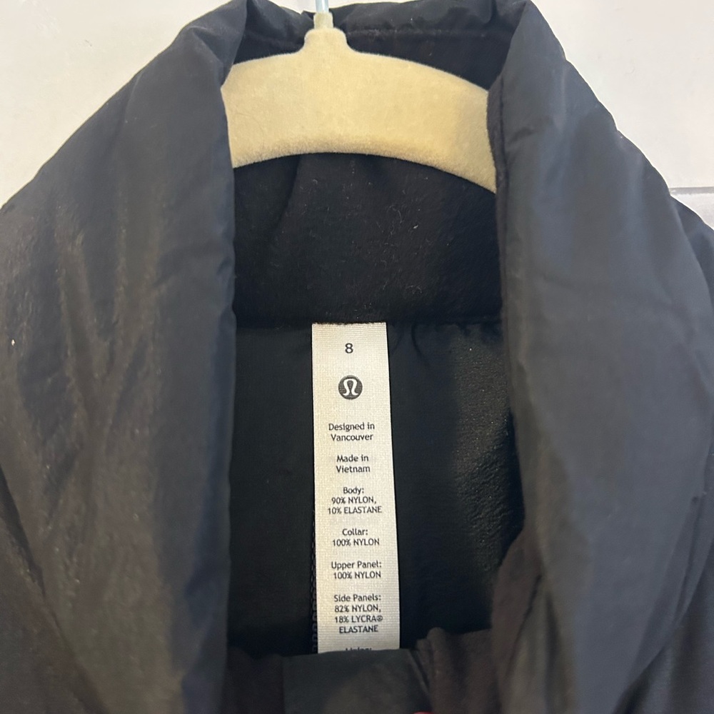 NWT - Lululemon Athletica Black Puffer Vest - Picture 4 of 7
